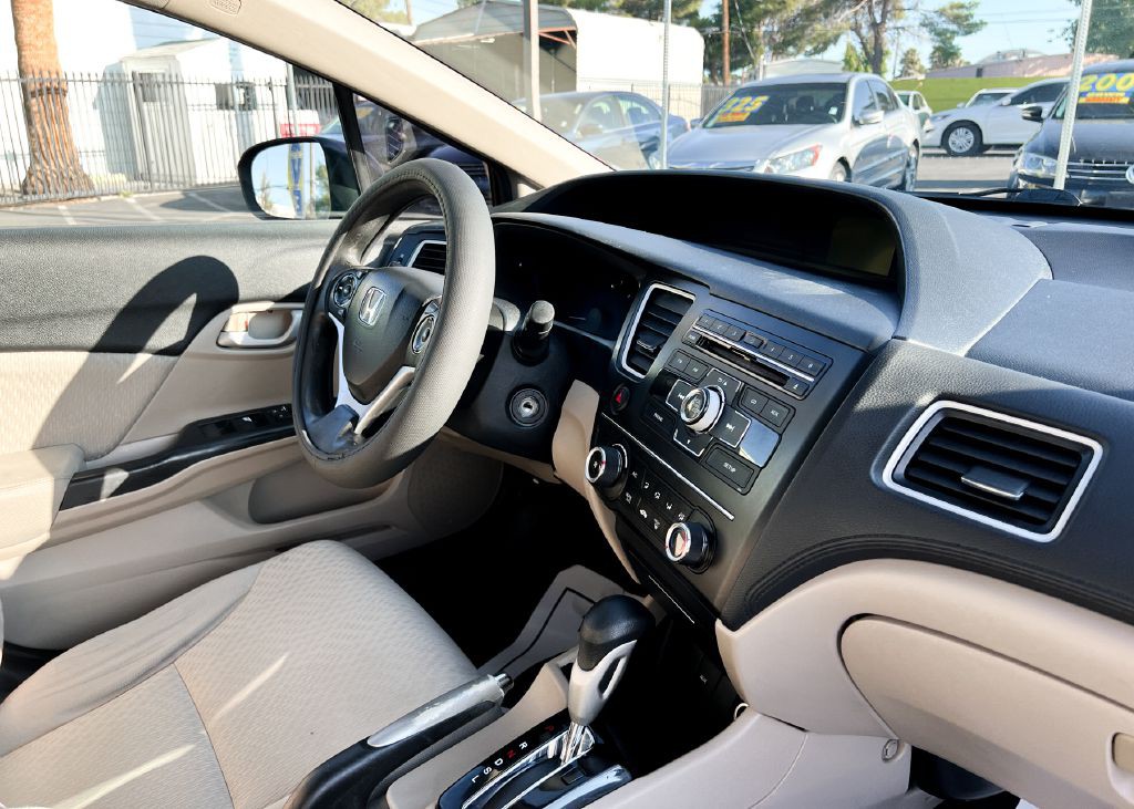 2014 Honda Civic Image 9