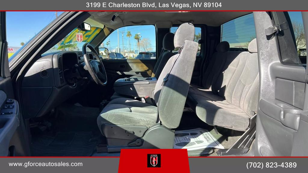 2003 Chevrolet Silverado 1500 Image 10