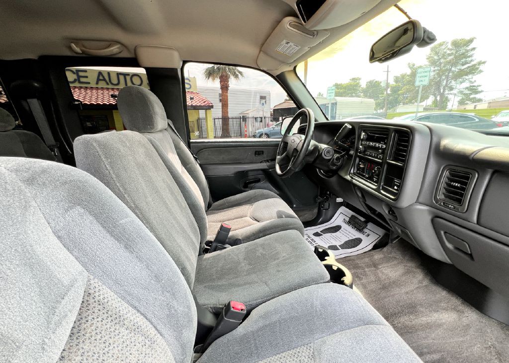 2003 Chevrolet Silverado 1500 Image 26
