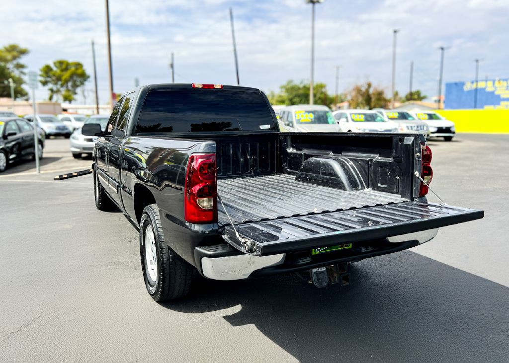 2003 Chevrolet Silverado 1500 Image 32