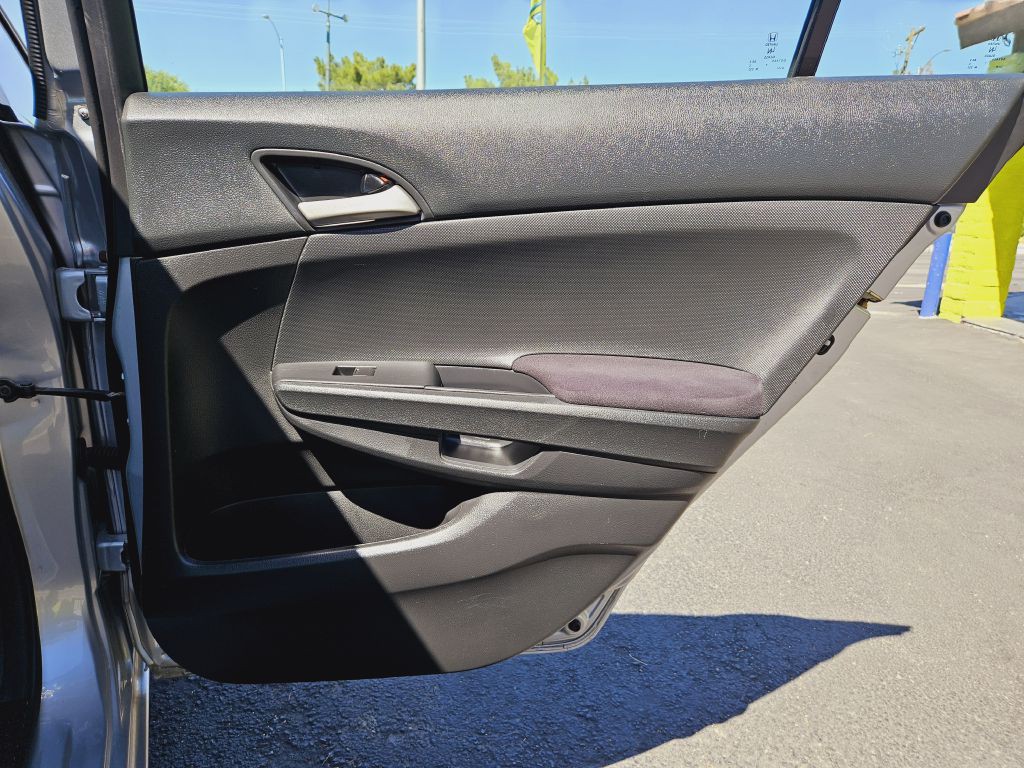 2010 Honda Accord Image 21