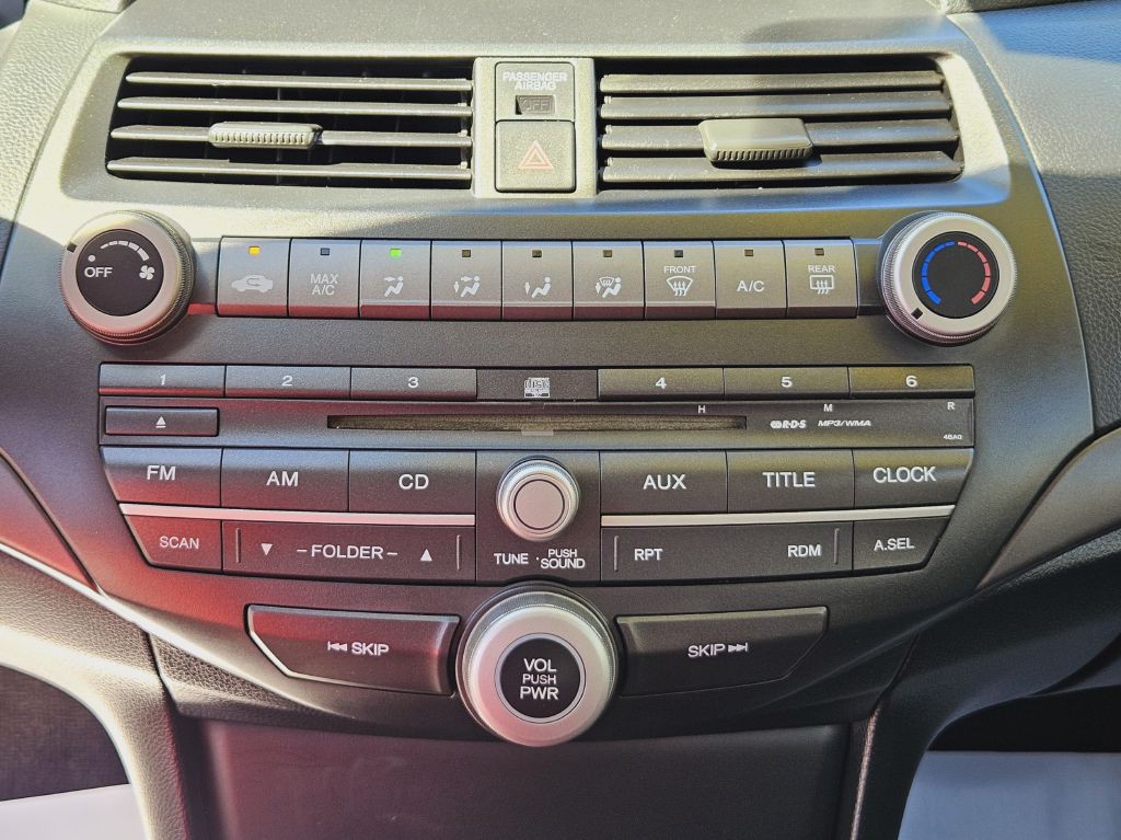 2010 Honda Accord Image 35