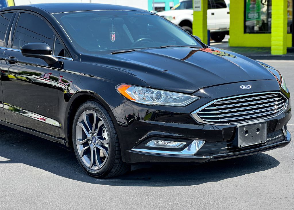 2018 Ford Fusion Image 2