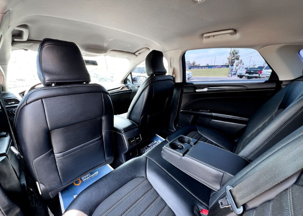 2018 Ford Fusion Image 10