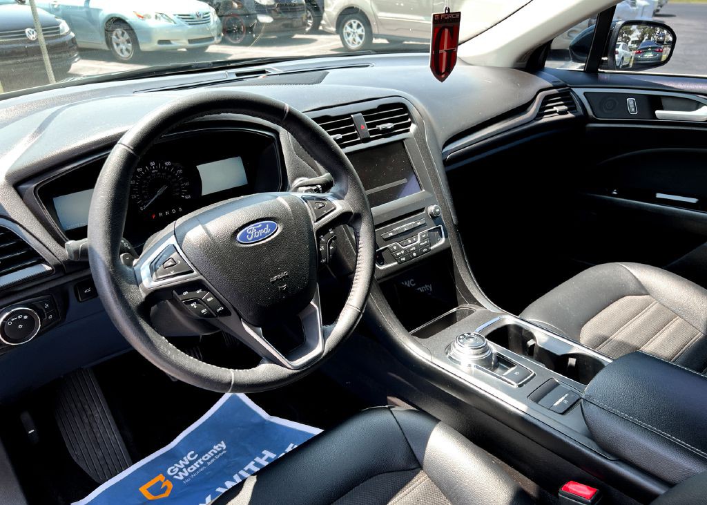 2018 Ford Fusion Image 11
