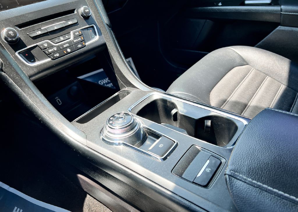 2018 Ford Fusion Image 15
