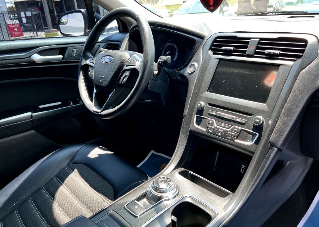 2018 Ford Fusion Image 18