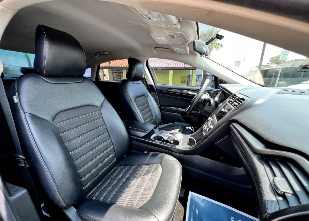 2018 Ford Fusion Image 19