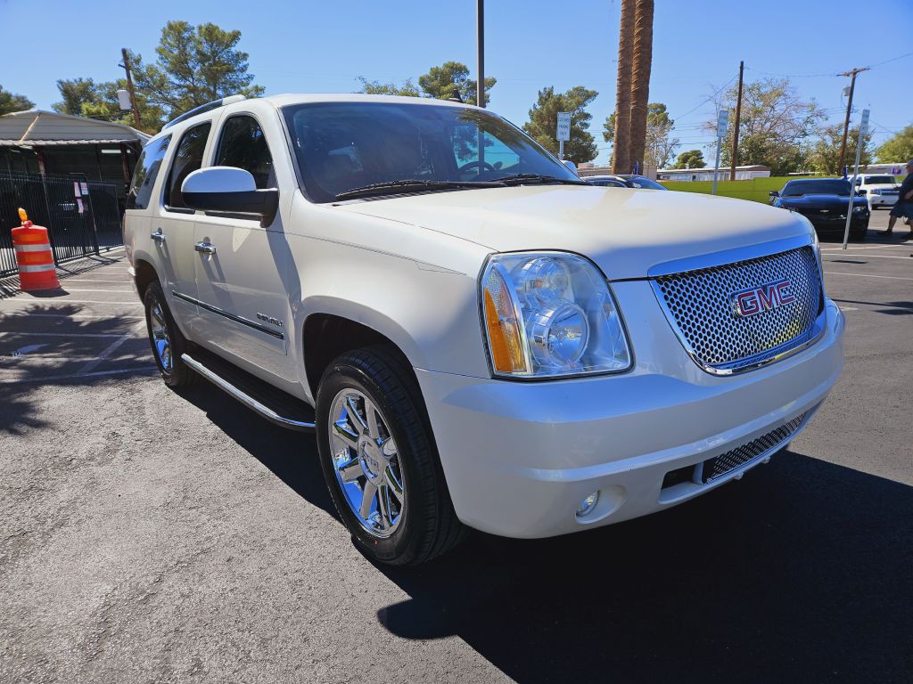 2012 GMC Yukon Image 2