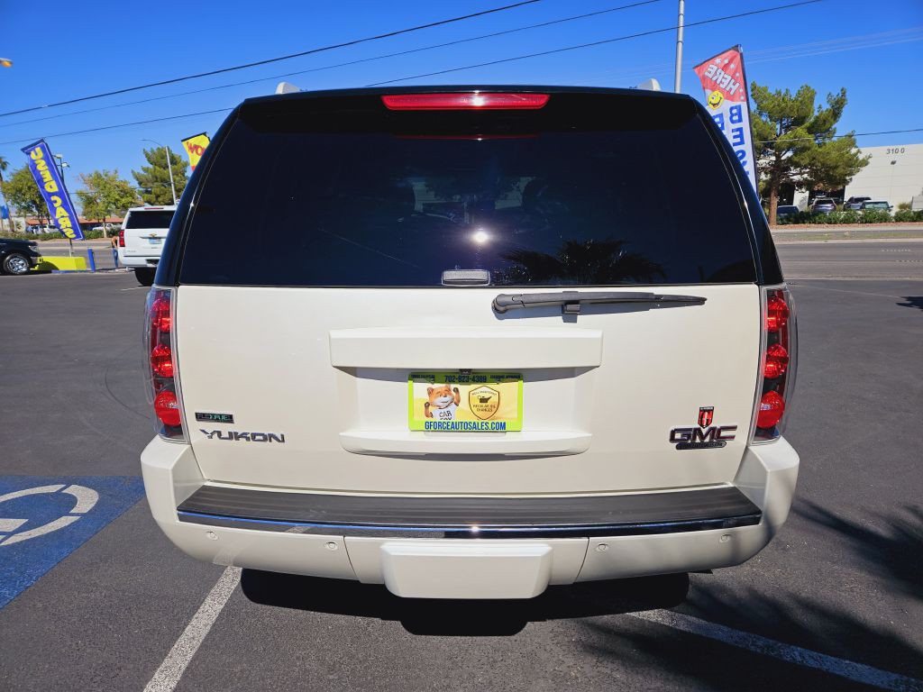 2012 GMC Yukon Image 7