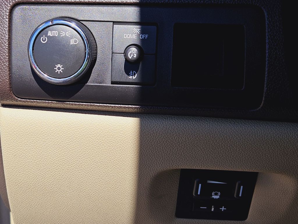 2012 GMC Yukon Image 32