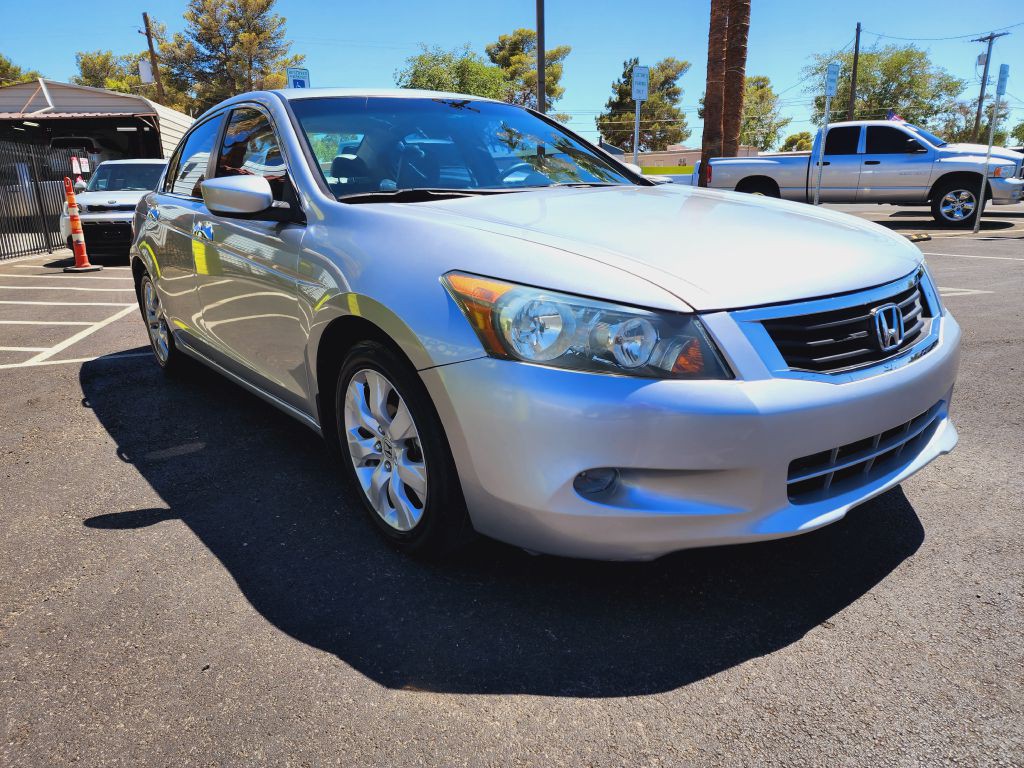 2010 Honda Accord Image 2