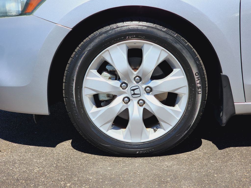 2010 Honda Accord Image 11