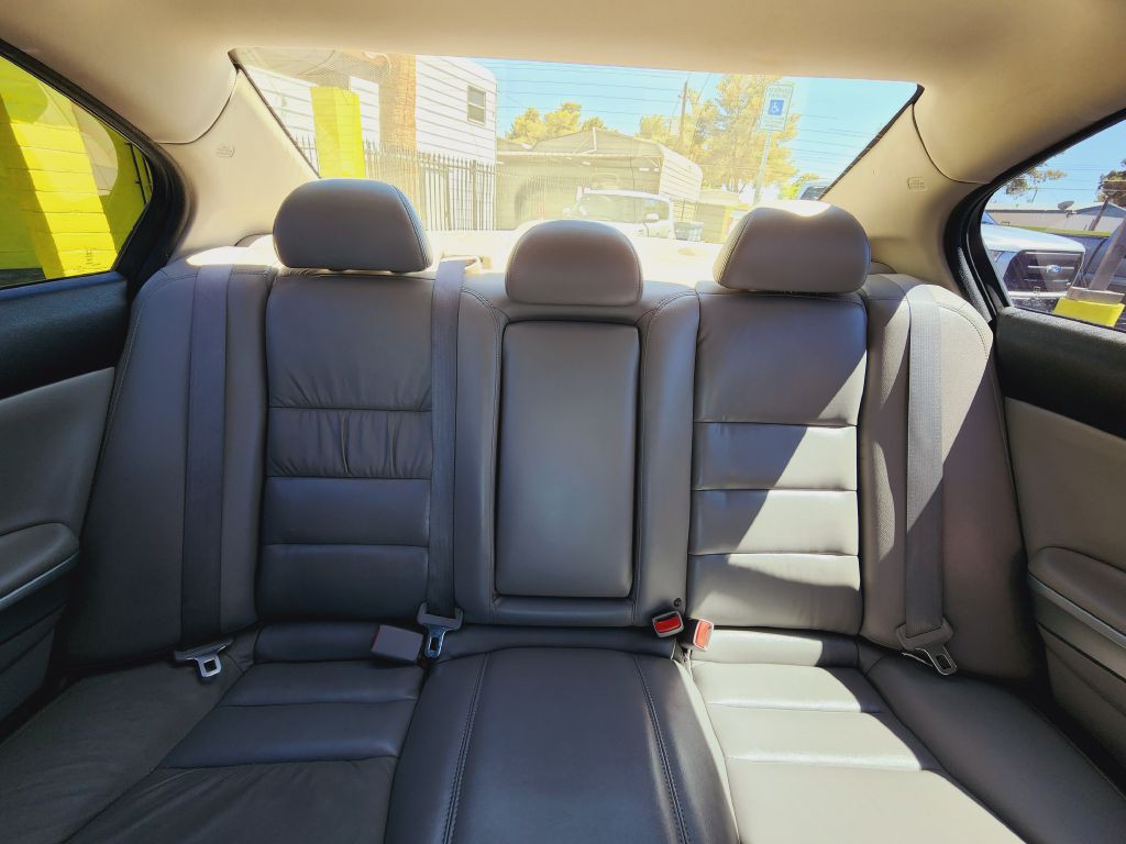2010 Honda Accord Image 17