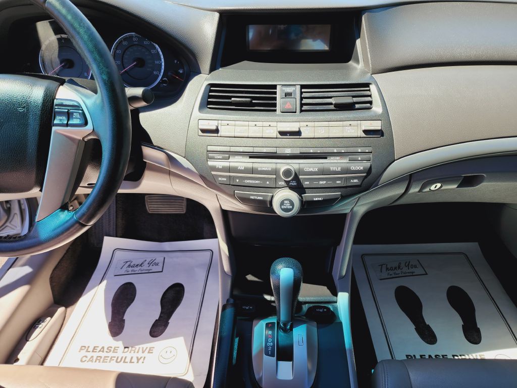 2010 Honda Accord Image 24