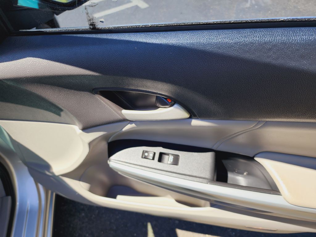 2010 Honda Accord Image 30