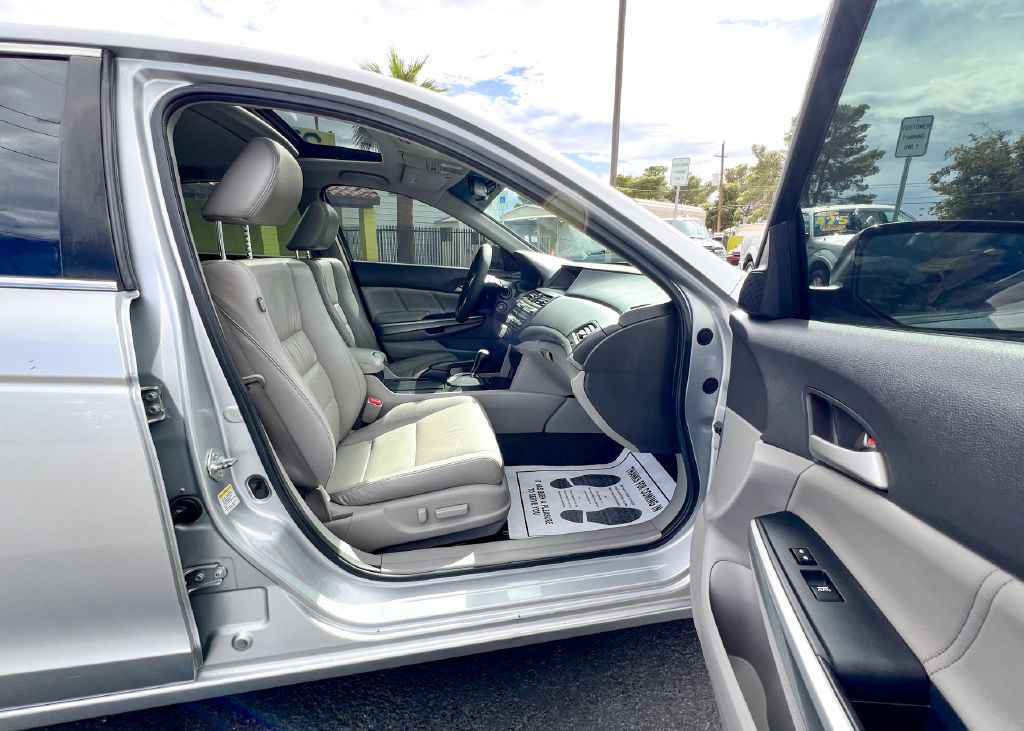2010 Honda Accord Image 40