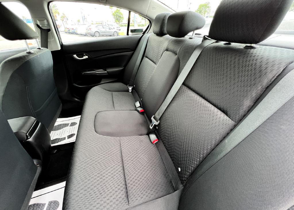 2014 Honda Civic Image 17
