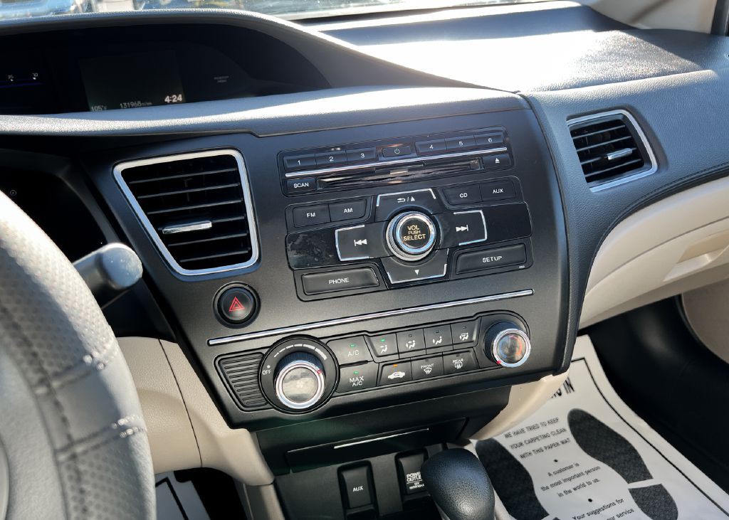 2015 Honda Civic Image 12