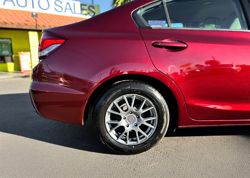 2015 Honda Civic Image 16