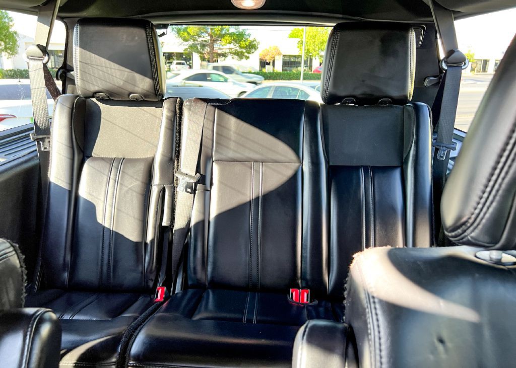 2016 Lincoln Navigator Image 16