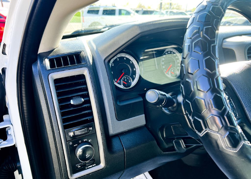 2020 RAM 1500 Image 12