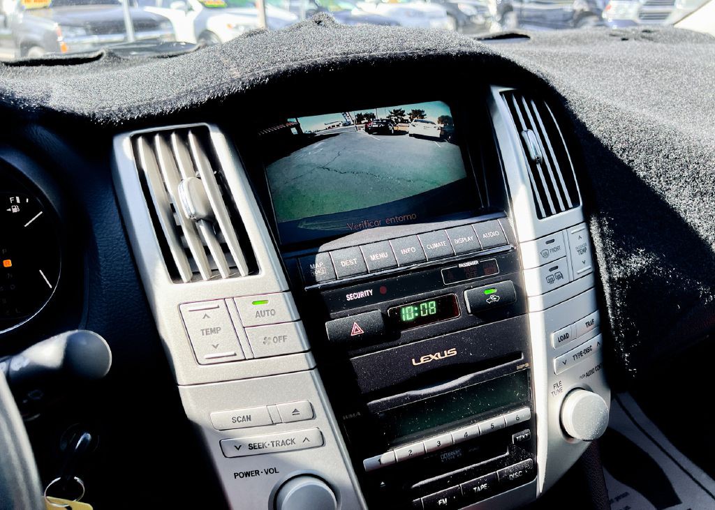 2009 Lexus RX Image 17