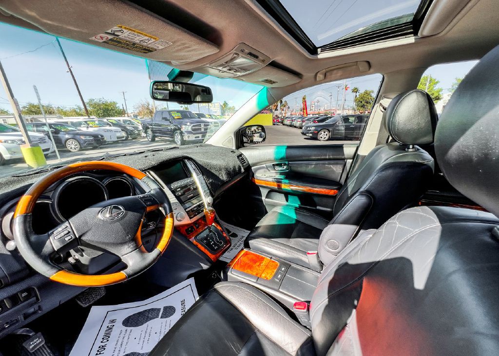 2009 Lexus RX Image 18