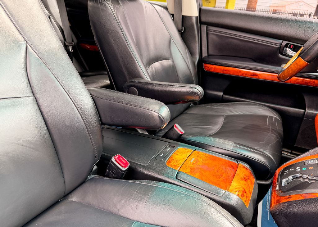 2009 Lexus RX Image 16