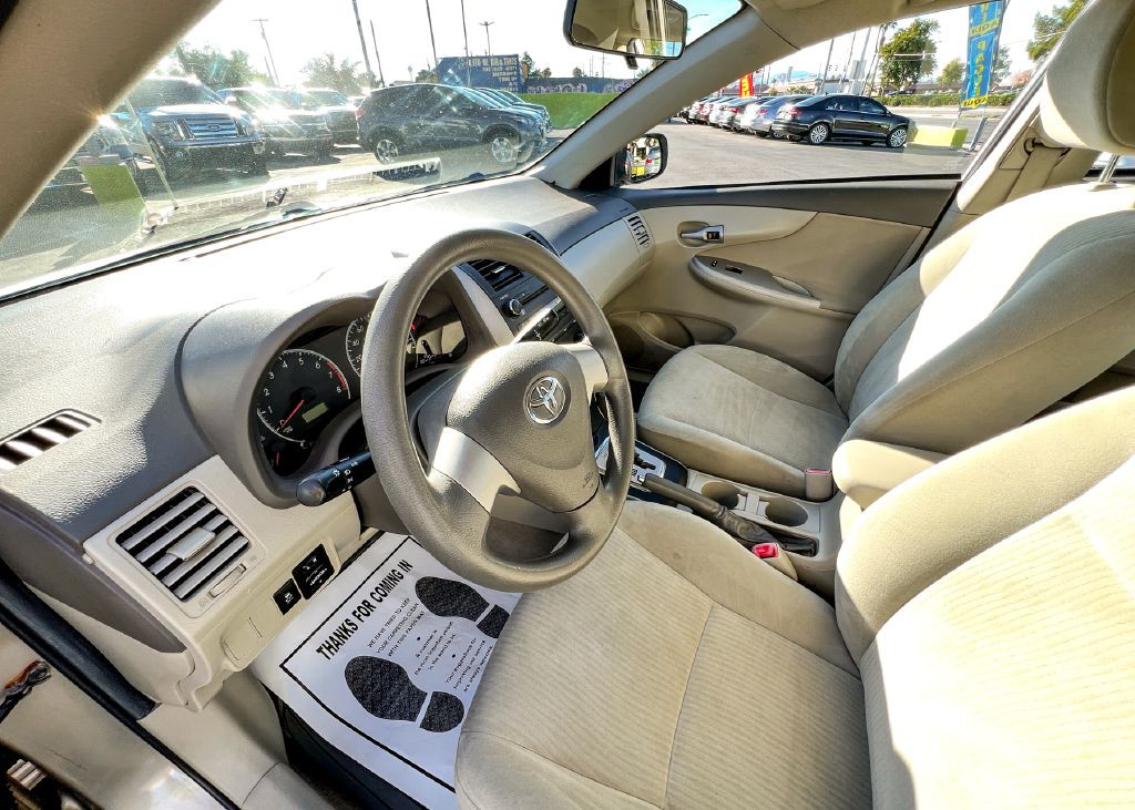 2010 Toyota Corolla Image 15