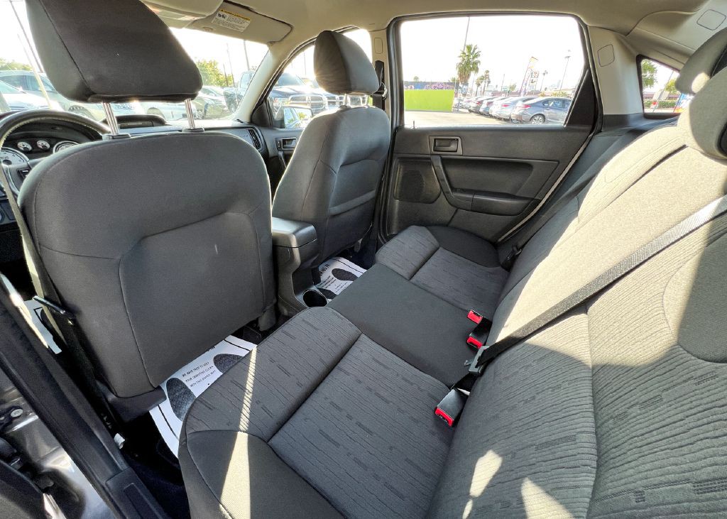2009 Ford Focus Image 13