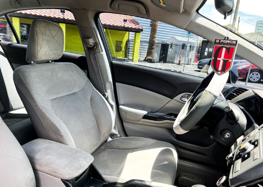 2012 Honda Civic Image 10