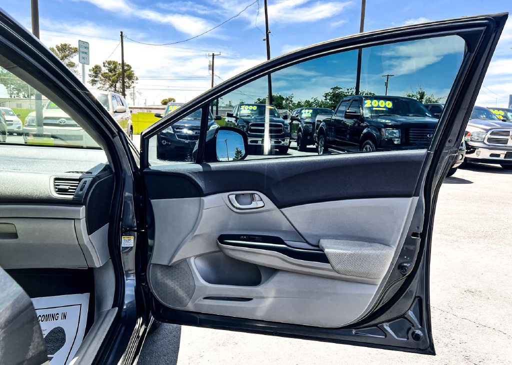 2012 Honda Civic Image 36