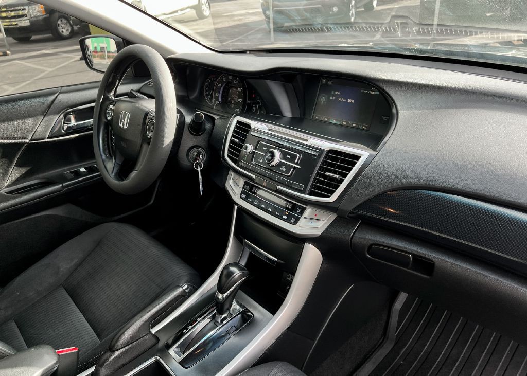 2013 Honda Accord Image 10