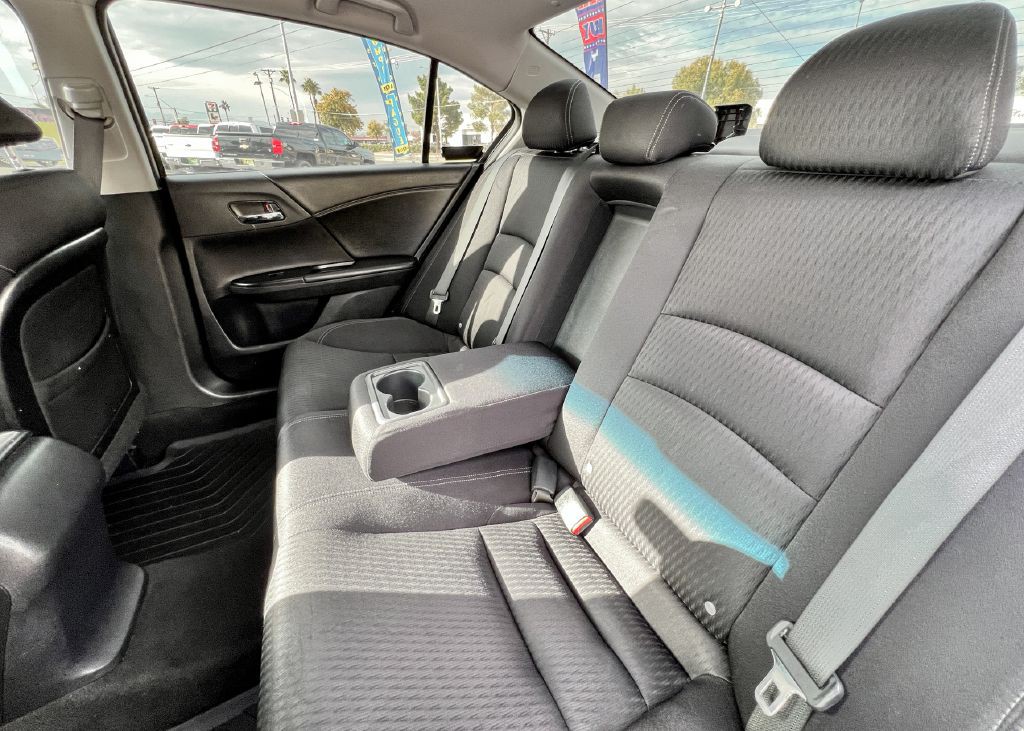 2013 Honda Accord Image 13