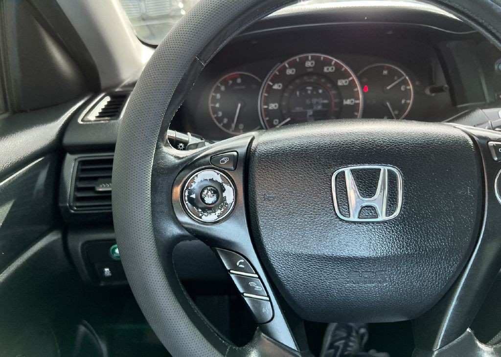 2013 Honda Accord Image 17