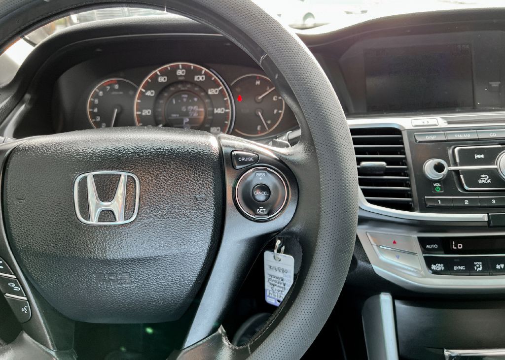 2013 Honda Accord Image 18