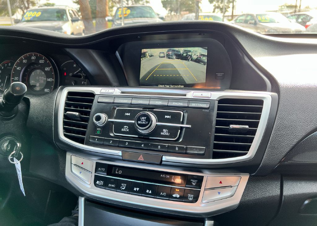 2013 Honda Accord Image 19