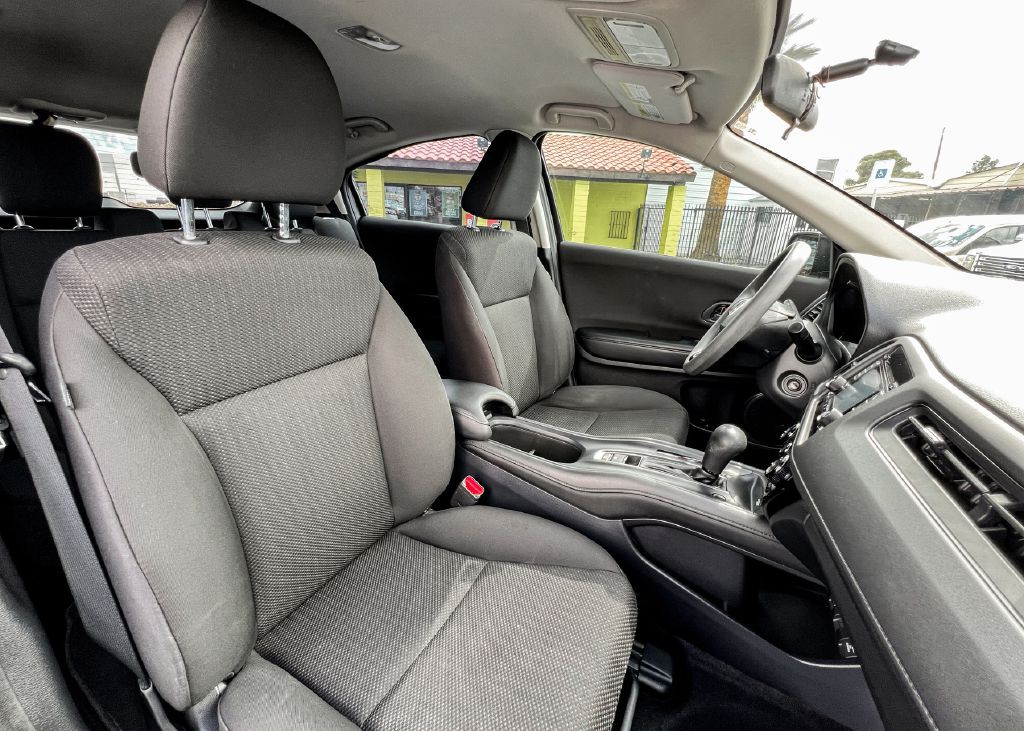 2017 Honda HR-V Image 8