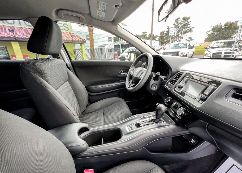 2017 Honda HR-V Image 9