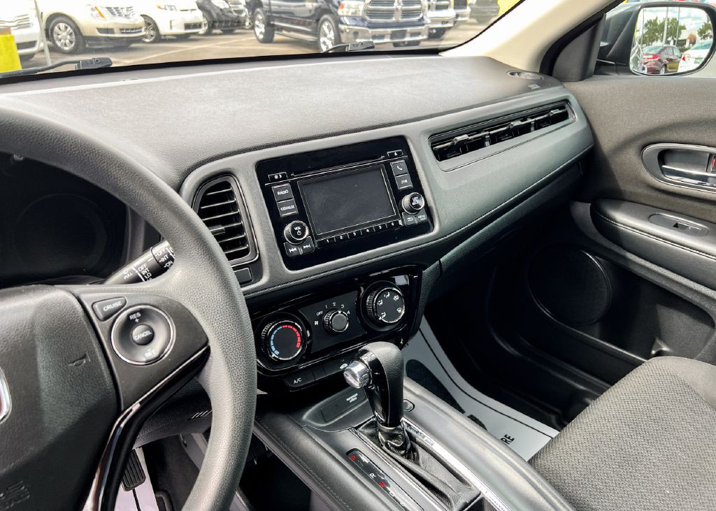 2017 Honda HR-V Image 14
