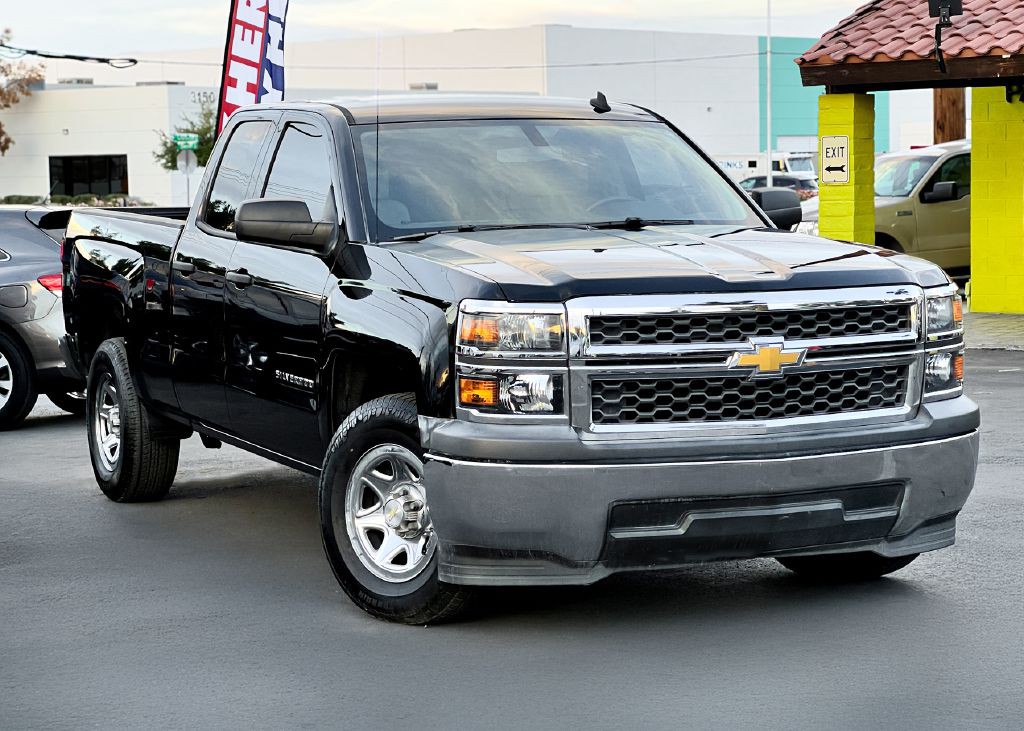 2014 Chevrolet Silverado 1500 Image 2