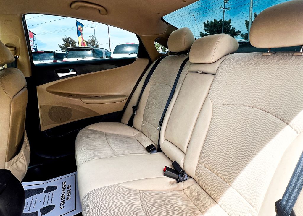 2012 Hyundai Sonata Image 8