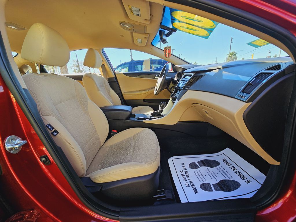 2012 Hyundai Sonata Image 35