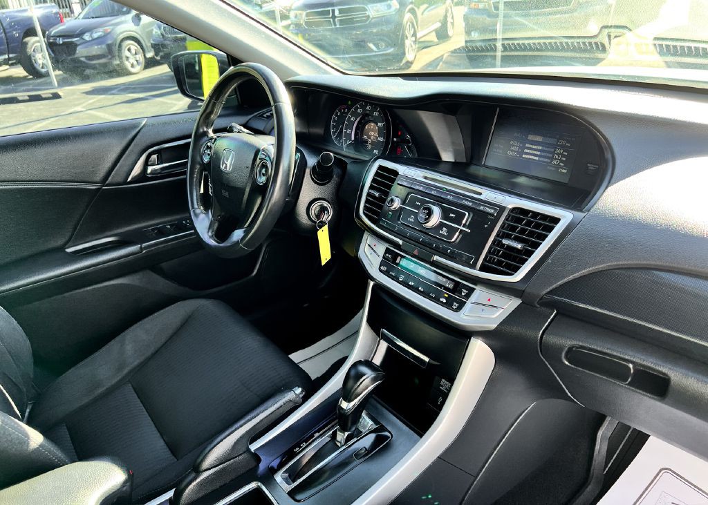 2014 Honda Accord Image 8