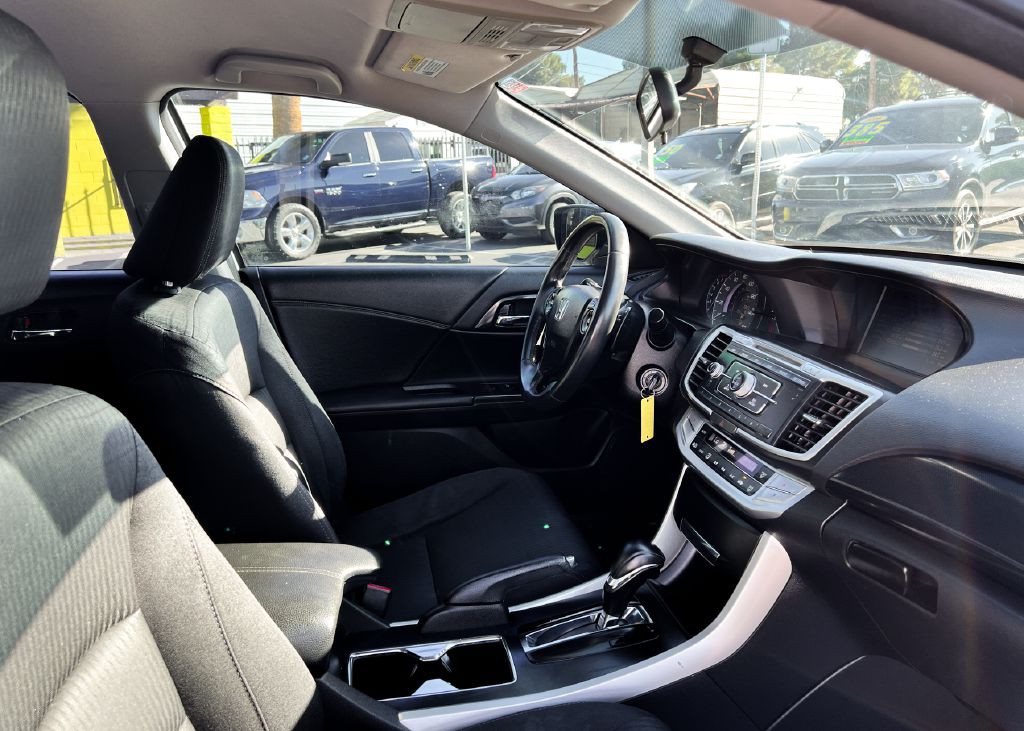 2014 Honda Accord Image 11