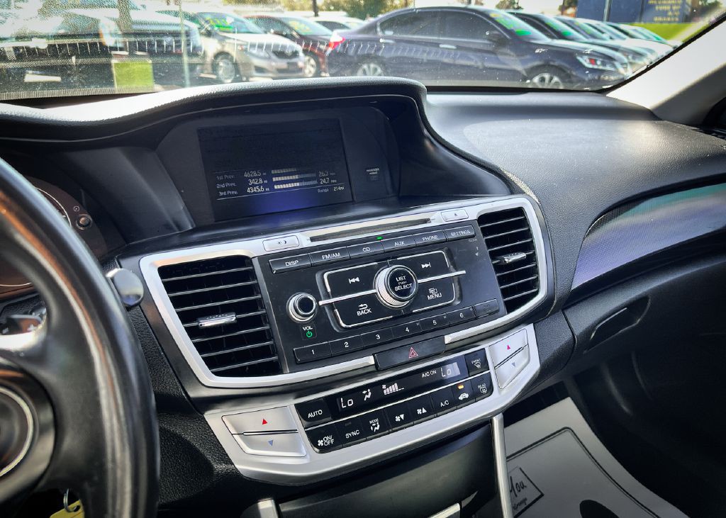 2014 Honda Accord Image 22