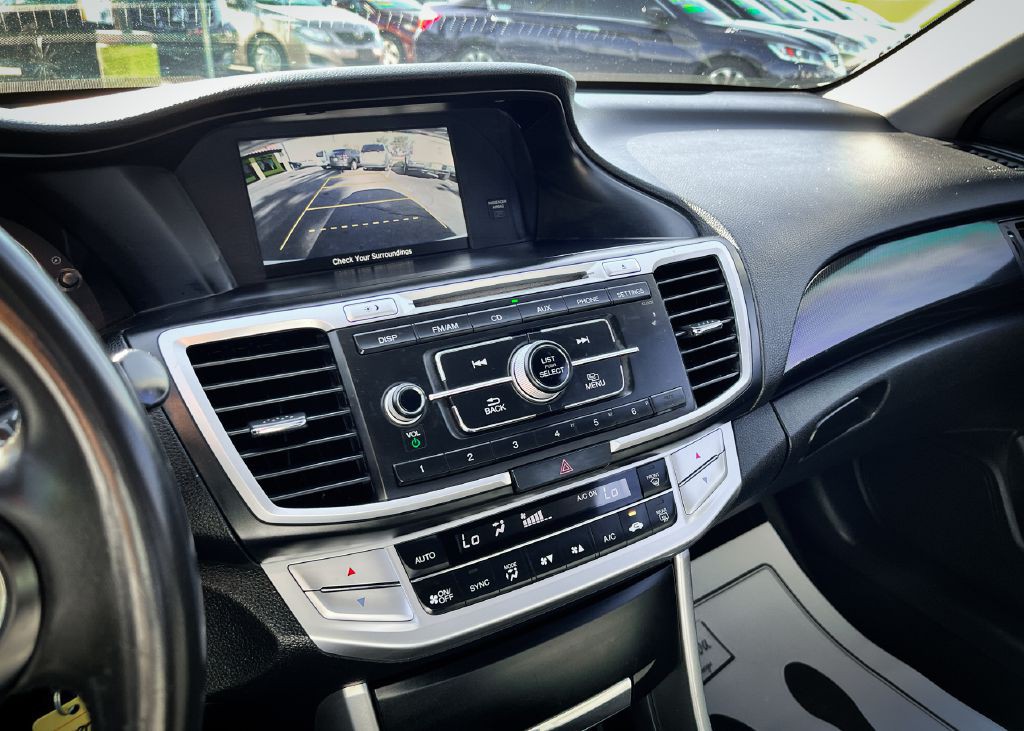 2014 Honda Accord Image 23