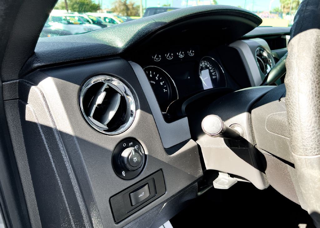 2011 Ford F-150 Image 22