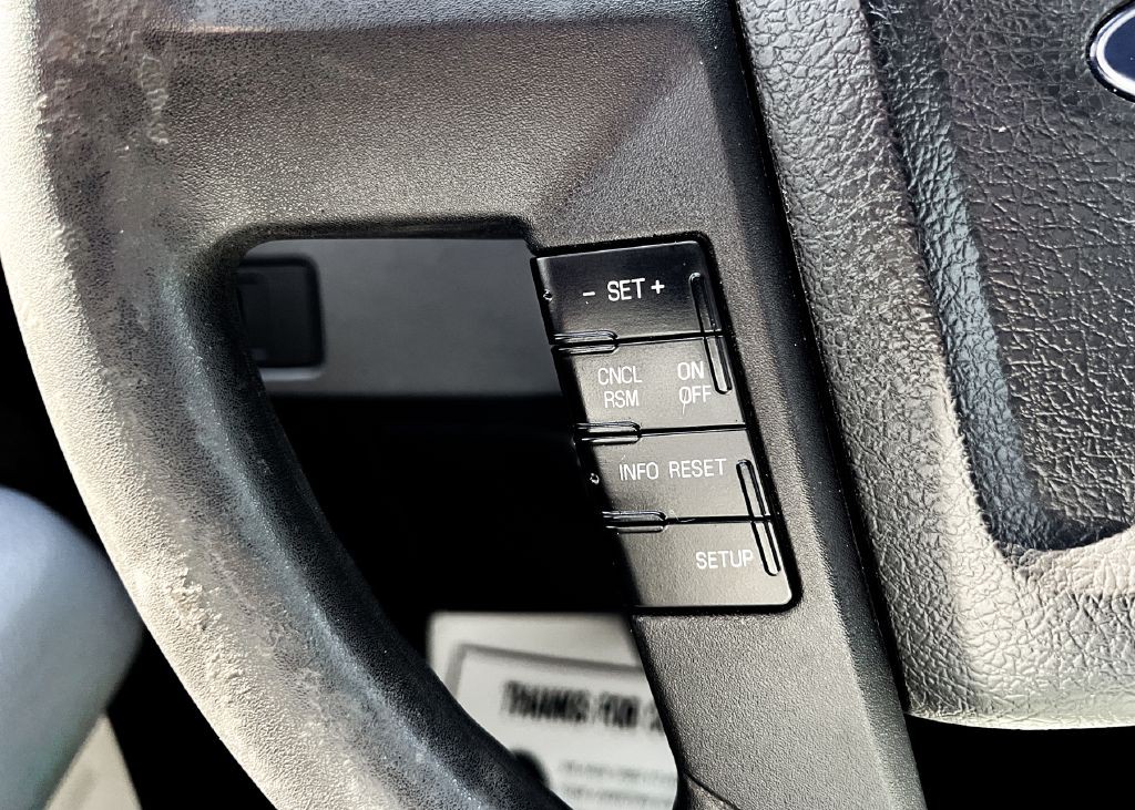 2011 Ford F-150 Image 24